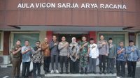 Kapolres-Karawang-Beserta-Jajaran-Sambut-Kunjungan-Kerja-Kapolda-Jabar-1024x576