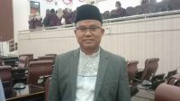 Puluhan-Konsumen-Diduga-Tertipu-Sales-Dealer-Daya-Motor-Berikut-Tanggapan-Komisi-II-DPRD-Karawang-1024x576